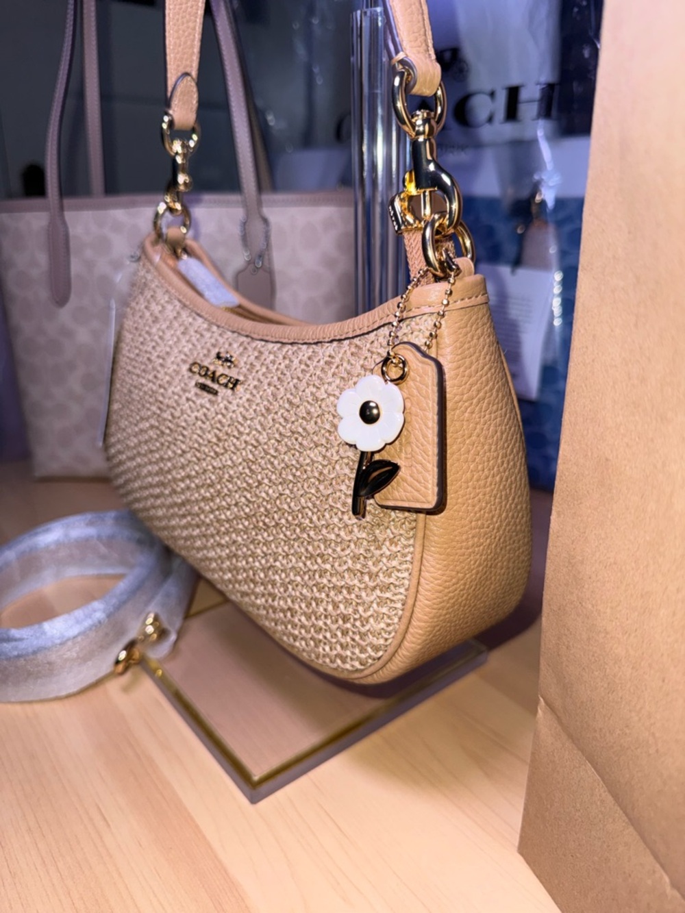 Coach Outlet Teri Shoulder Bag With sunflower Charm ☀️ - Picture 5 of 15